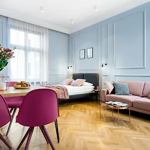 P&j Luxury Cracovia